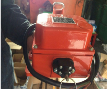 输出接点双向拉绳开关LKX-6X输送机跑偏开关